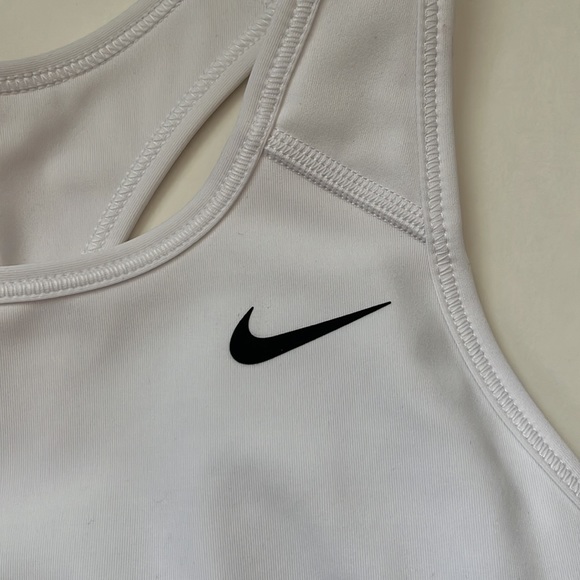 Nike Swoosh Racer Back Sports Bra Women’s x-small New - Picture 2 of 7
